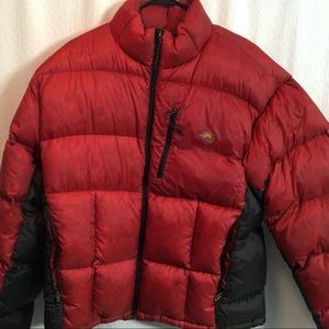Mountain Hardwear Phantom jacket Men’s Large in Red and Black
